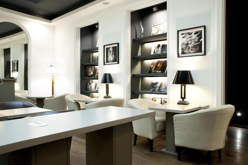 Piazza Farnese Luxury Suites - Restoran