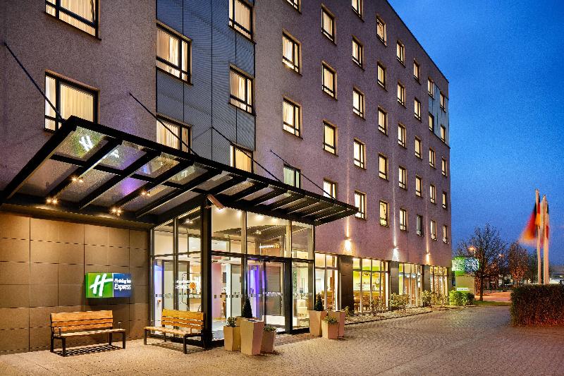 Holiday Inn Express Dusseldorf - City North - Genel