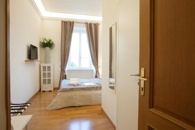 Innsiderome - Oda