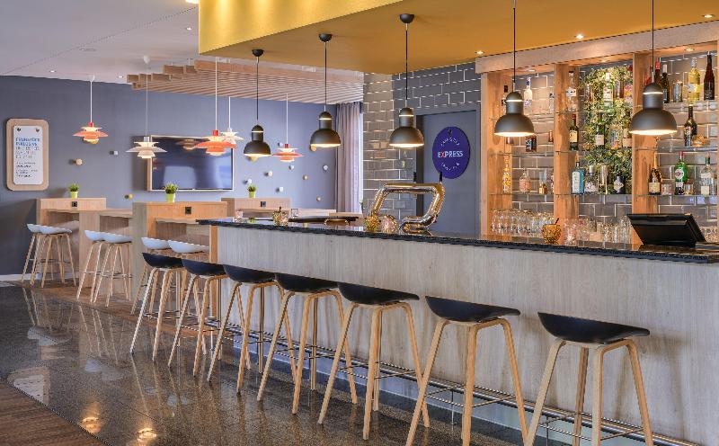 Holiday Inn Express Frankfurt - Messe - Bar