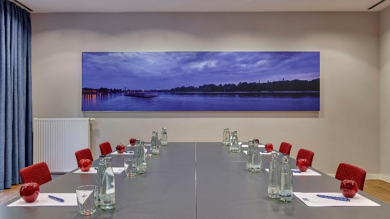 Holiday Inn Express Frankfurt - Messe - Toplantı