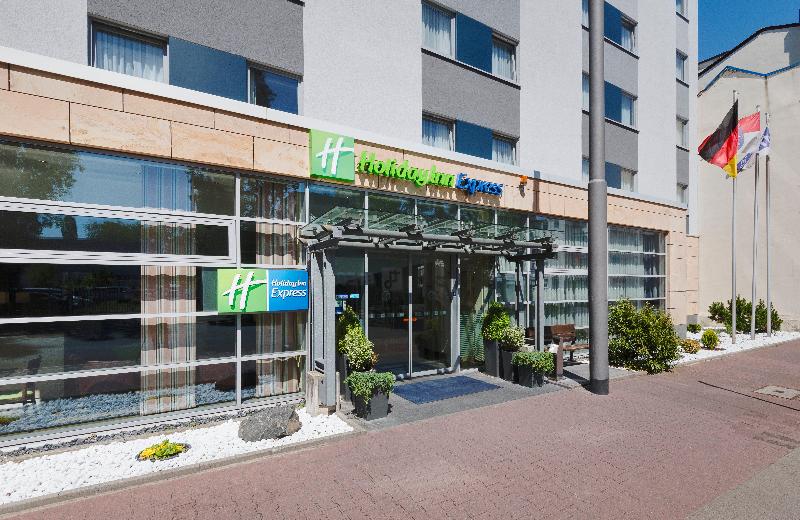 Holiday Inn Express Frankfurt - Messe - Genel