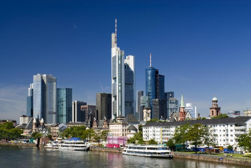 Holiday Inn Express Frankfurt - Messe - Genel