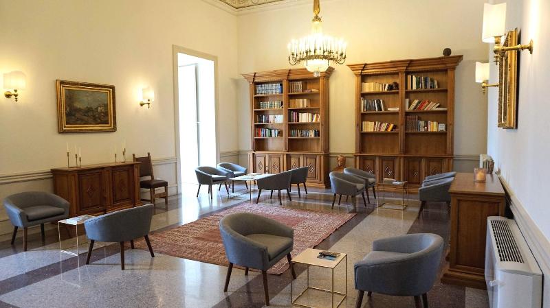 Palazzo Circolone - Lobi
