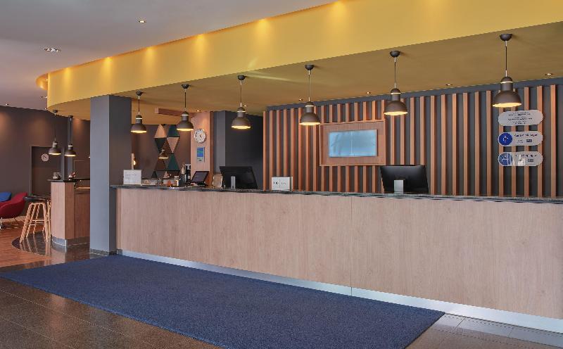 Holiday Inn Express Frankfurt Airport - Genel