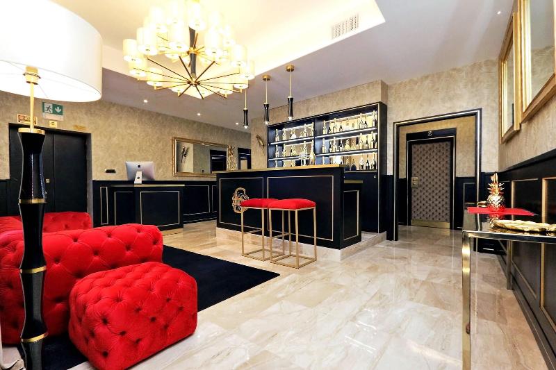 Spanish Diamond Luxury Suites Jacuzzi - Lobi