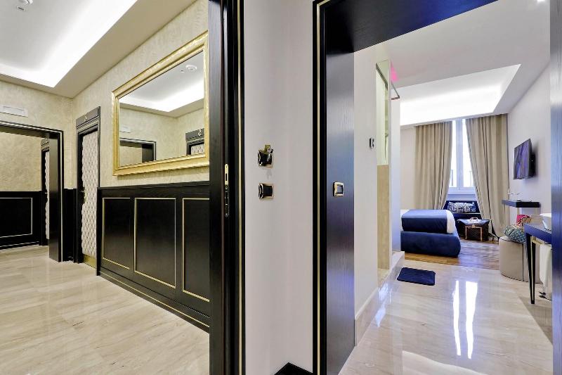 Spanish Diamond Luxury Suites Jacuzzi - Oda