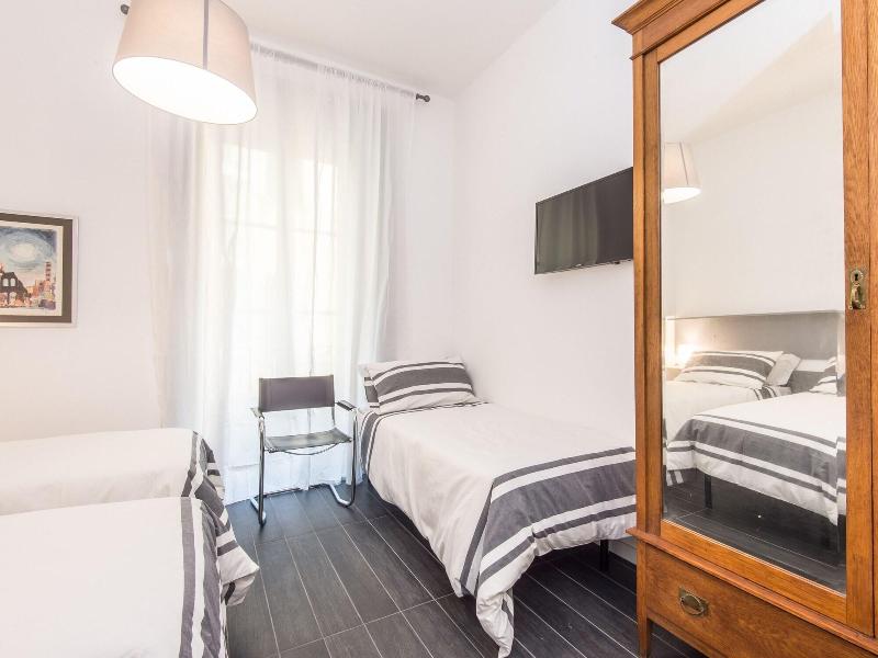 Vatican Luxury Suites - Oda