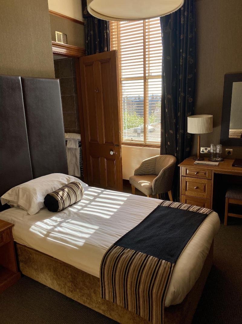 The Dutch Mill Hotel - Oda