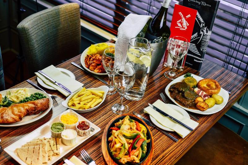 The Dutch Mill Hotel - Restoran