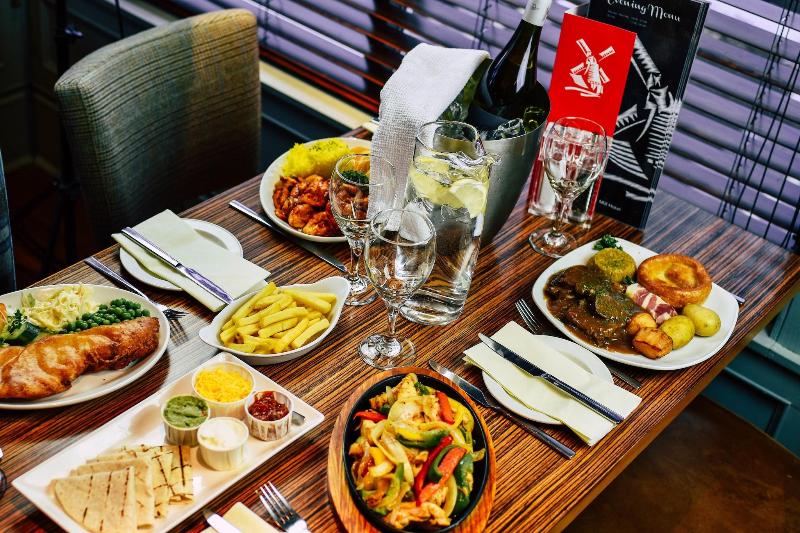 The Dutch Mill Hotel - Restoran