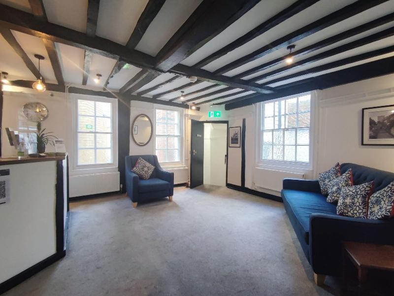 Cathedral Gate Hotel - Lobi