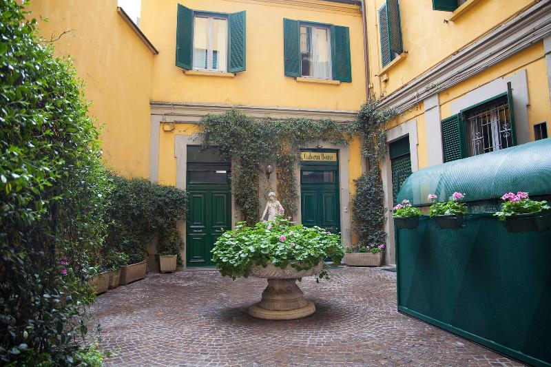 Cadorna House - Genel