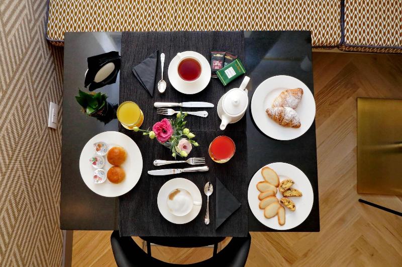 Roma Five Suites - Restoran