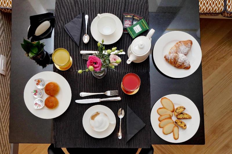 Roma Five Suites - Restoran