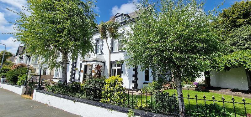 Holcombe House - Genel