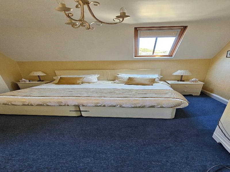 Holcombe House - Oda