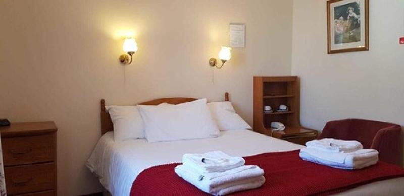 Mount Pleasant Hotel - Oda