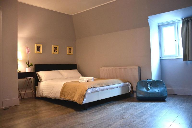 Monopoly Accommodations - Oda