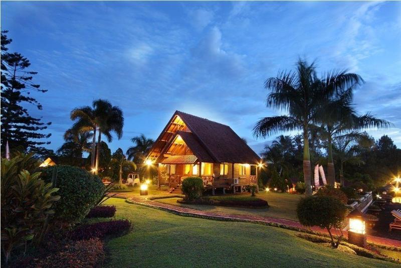 Citra Cikopo Hotel And Family Cottages - Genel