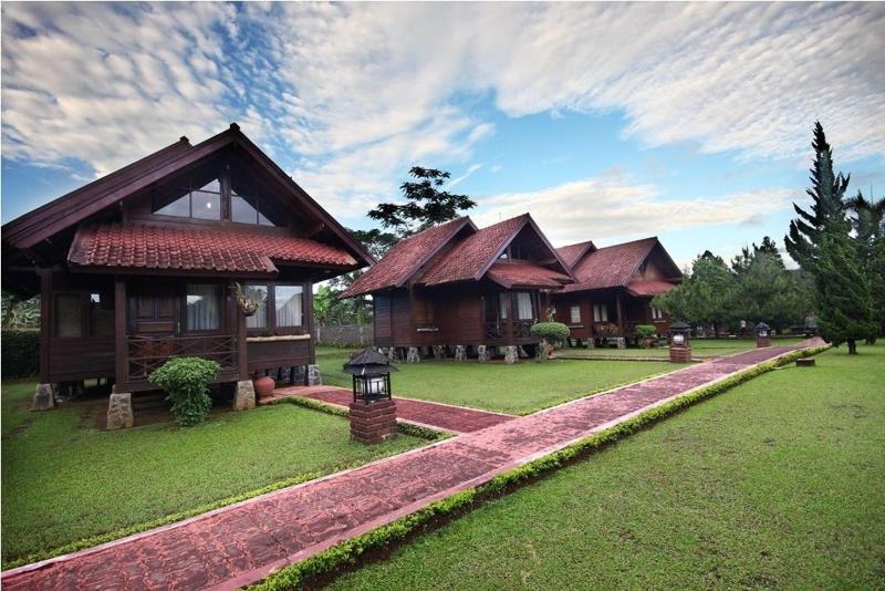 Citra Cikopo Hotel And Family Cottages - Genel