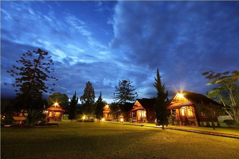 Citra Cikopo Hotel And Family Cottages - Genel