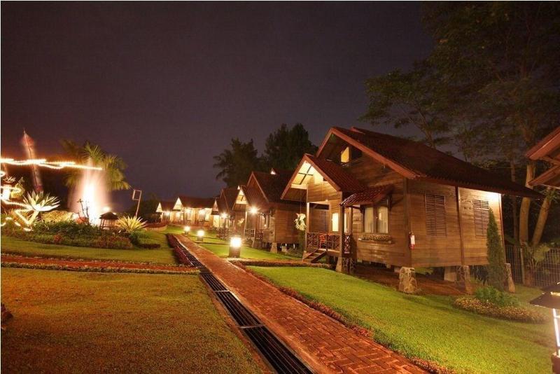 Citra Cikopo Hotel And Family Cottages - Genel