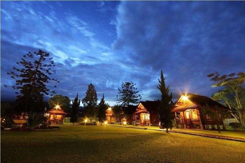 Citra Cikopo Hotel And Family Cottages - Genel