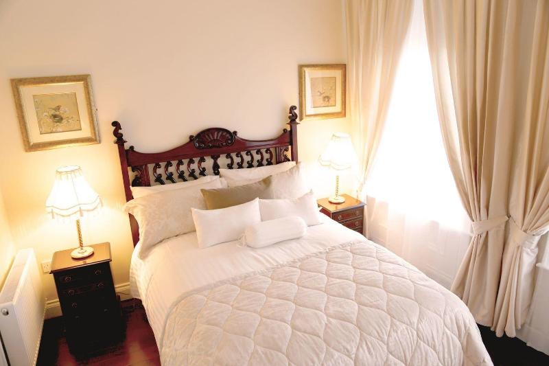 Number 8 The Townhouse - Oda