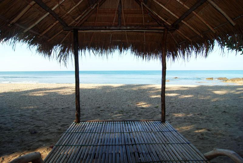 Lanta Coral Beach Resort - Genel