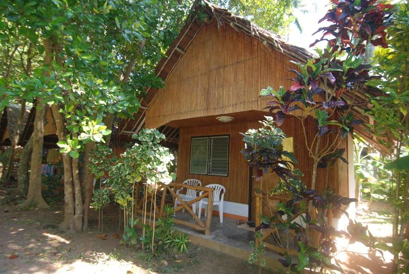 Lanta Coral Beach Resort - Oda