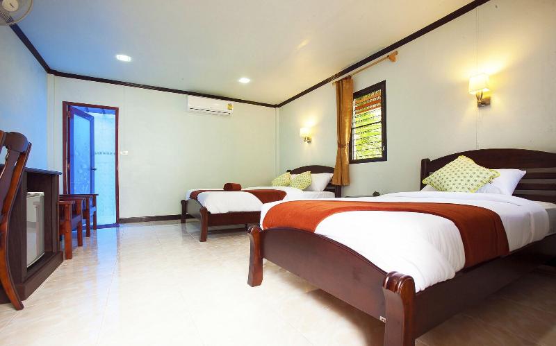 Lanta Coral Beach Resort - Oda