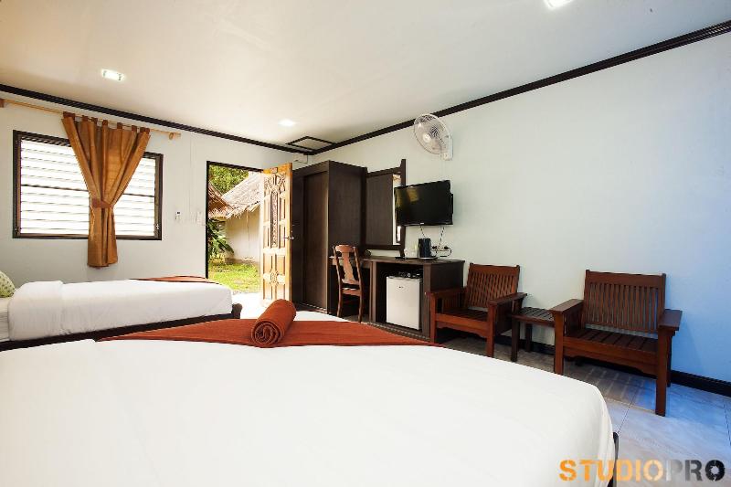 Lanta Coral Beach Resort - Oda