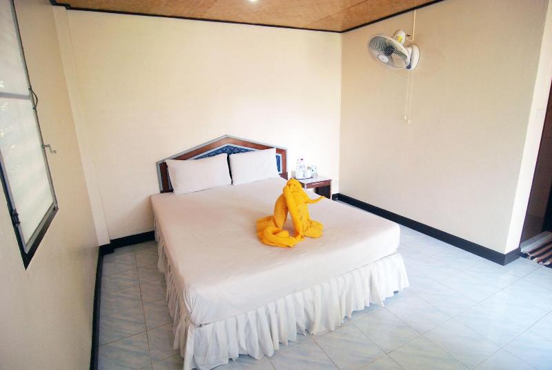 Lanta Coral Beach Resort - Oda