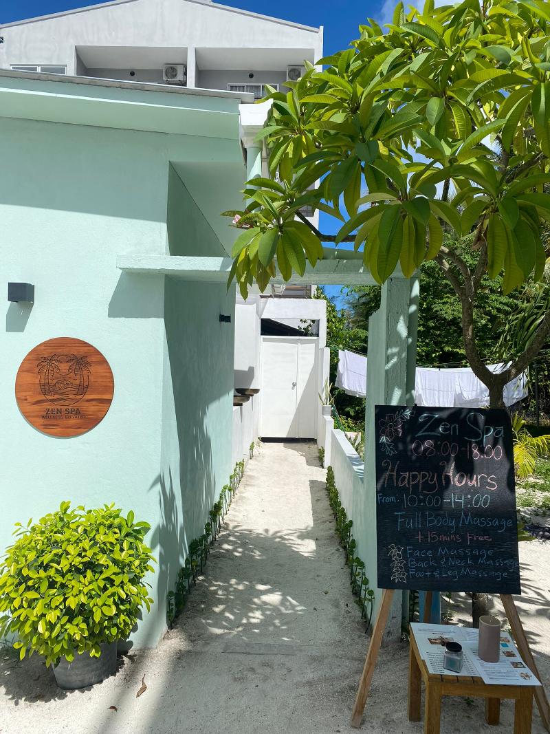 Bliss Dhigurah - Lobi