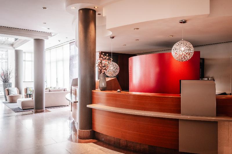 Leonardo Hotel Aachen - Lobi