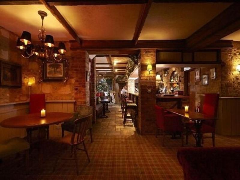 Greyhound Inn - Restoran