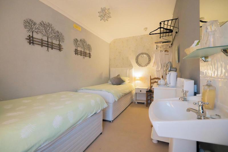Maison Dieu Guest House - Oda