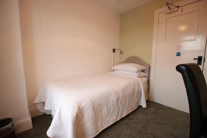 Greylands Guest House - Oda