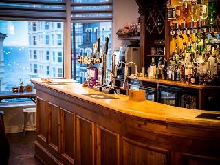 HQ Bar & Restaurant fotoÄŸrafÄ±