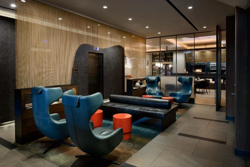 Luma Hotel Times Square - Lobi