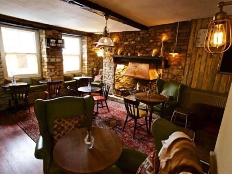 Woodstock Arms - Bar