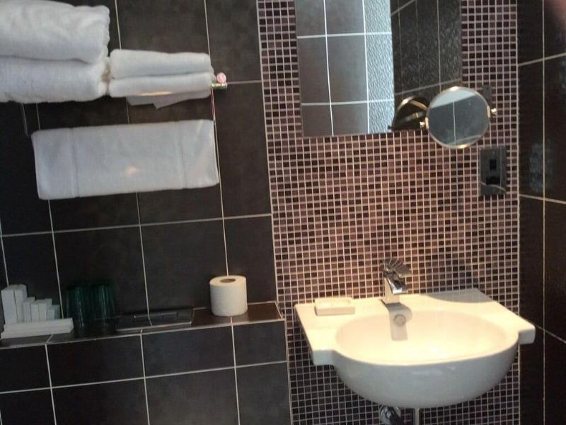 The Fitzrovia Belle Hotel - Oda