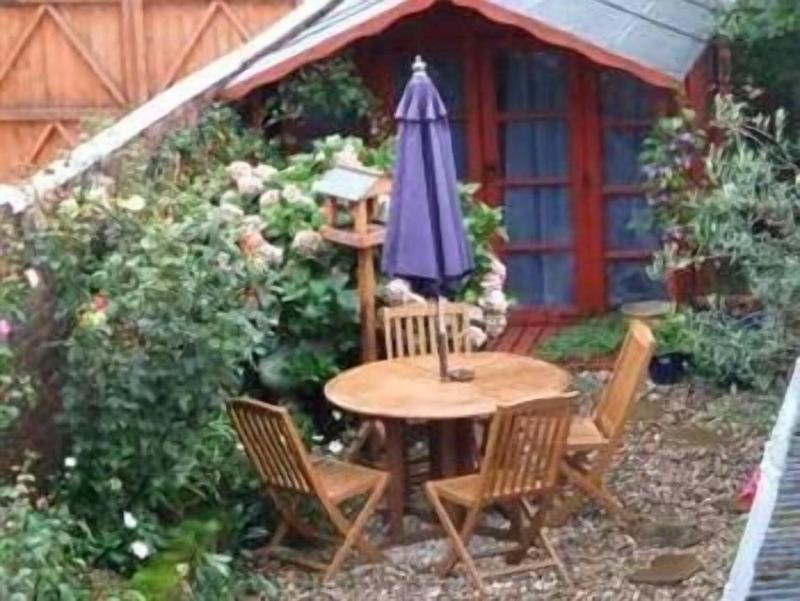 The Burnside Guest House - Teras