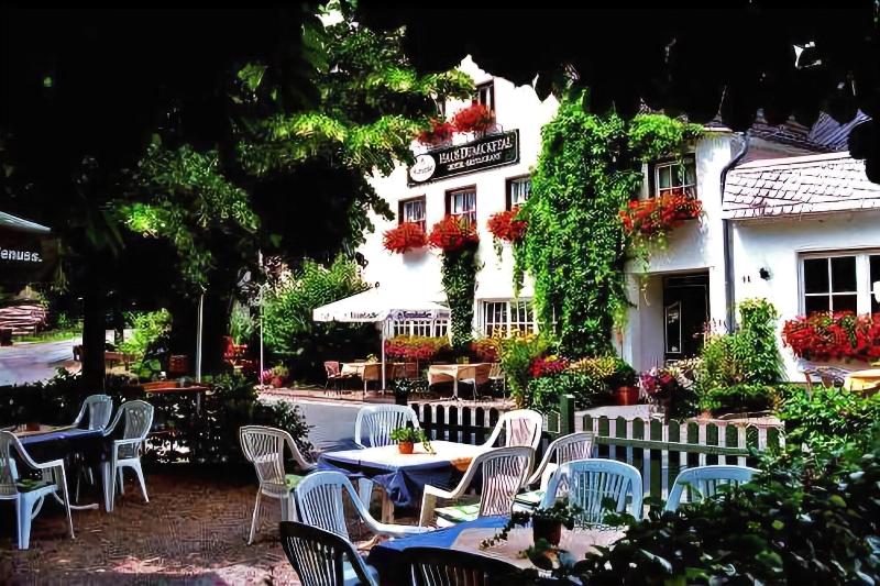 Hotel Restaurant Haus Dumicketal - Teras