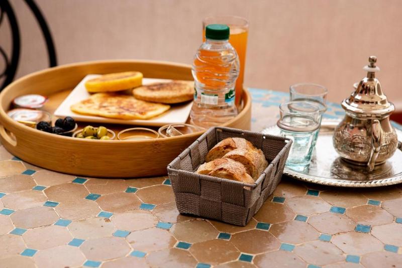 Riad Douirtna - Restoran