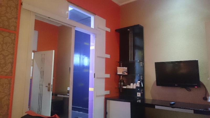 International Homestay Surabaya - Oda