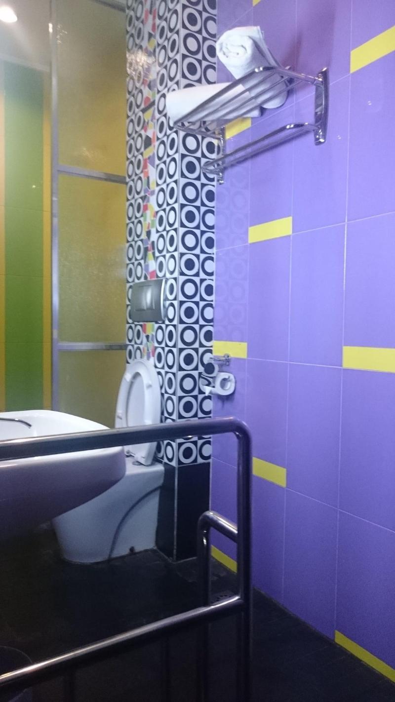 International Homestay Surabaya - Oda
