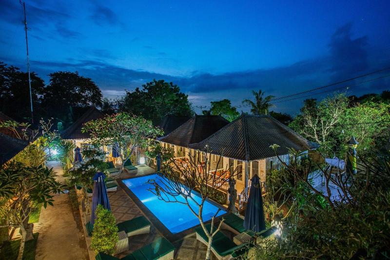 221 Garden Cottages - Genel