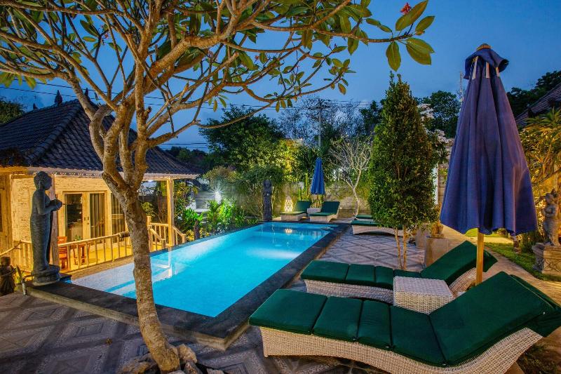 221 Garden Cottages - Genel